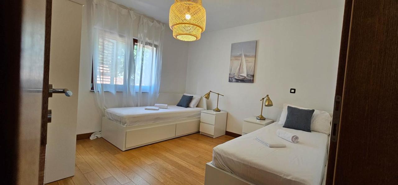 Apartment Bluemare B3 With Shared Pool Ližnjan Eksteriør bilde