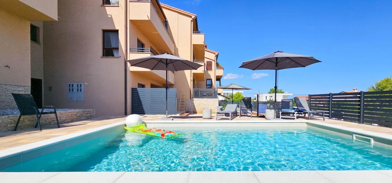 Apartment Bluemare B3 With Shared Pool Ližnjan Eksteriør bilde